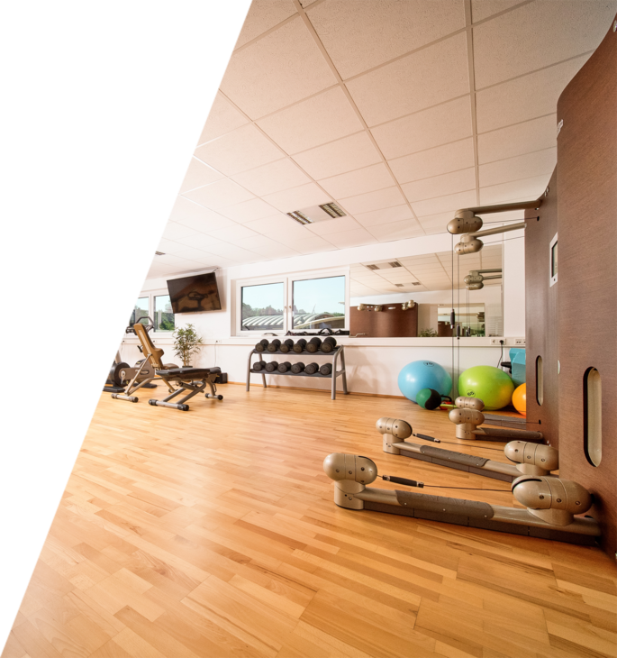 Fitness center

Because the health of our employess is a huge concern to us, we are providing a modern eqiped fitnesscenter for free.
